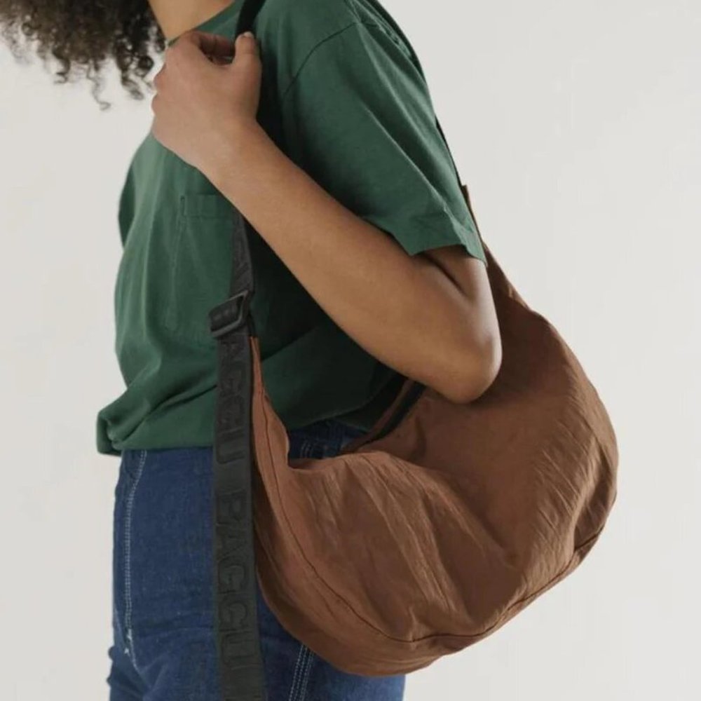 NWT Baggu Crescent Bag Medium - Brown - Picture 2 of 14